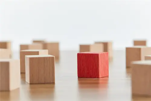 电脑反应慢特别卡换什么