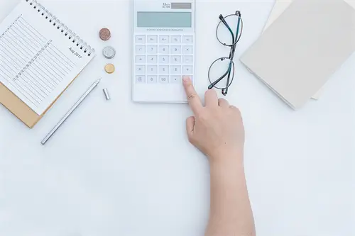 电脑很卡更换什么配件