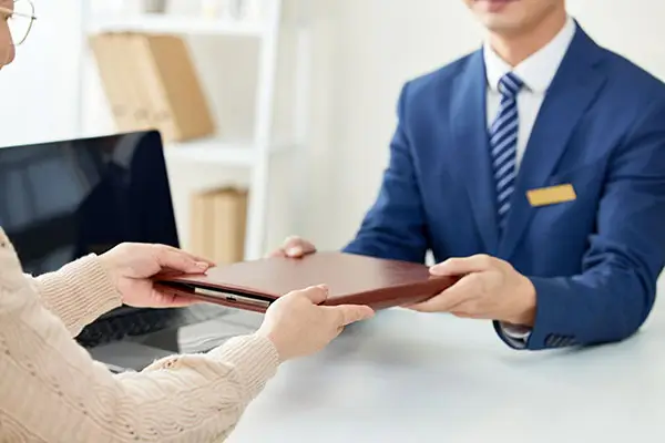 为什么桌面比实际电脑小